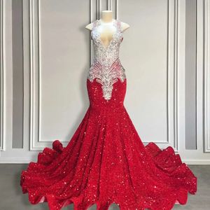 Funkelndes rotes Glitzer-Pailletten-Meerjungfrau-Abschlussballkleid für schwarze Mädchen, luxuriöses, silberfarbenes, perlenbesetztes, langes Festzug-Pailletten-Abendkleid, formelle Robe de Soiree