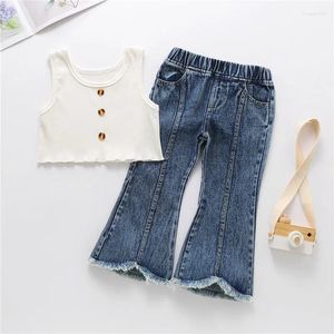 Kläderuppsättningar 1-6 år Småbarn Girls Summer Outfits Baby Girl Solid Color Button Tank Top Frayed Hem Pocket Fleared Jeans Clothes Set