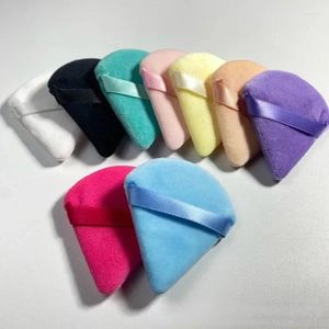 Esponjas de maquiagem 1-2pcs veludo triângulo em forma de pó cosmético sopro macio para fundação blush molhado seco usado ferramentas de esponja lavável