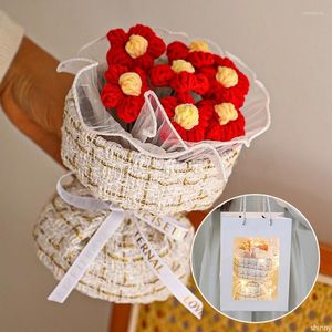 Decorative Flowers Valentine's Day Mini Crochet Flower Bouquets With Packing Bag Luxurious Woven Bouquet Graduation Gifts Home Living Room