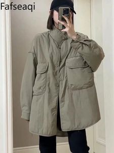 Damen-Trenchmäntel, schwarze Steppjacke mit Tasche, 2024, lässig, dünn, gepolstert, lange Parkas, koreanische Button-up-Übergröße, Winterjacken für Damen