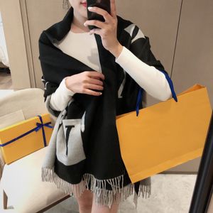 NEW Designer scraf Luxury Cashmere Brand Women Man Pockets Shawl 2024 TOP Autumn/winter Warm L Long Scarf Fashion Classic High Quality 7Aquality