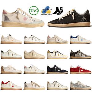 Lyx bollstjärna handgjorda mocka läder designer casual skor tränare övre vintage plattform guld glitter Italien varumärke kvinnors mens sneakers basket loafers