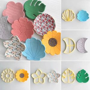 Hantverksverktyg Big Classic Flower Leaf Moon Oregelbundet Geometriskt mönster Form Polymer Clay Jewelry Plate Coaster Mögel Skär för DIY