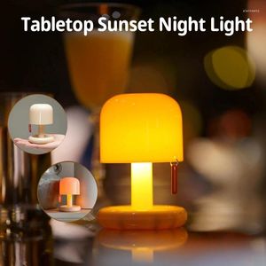 Gece Işıkları 2024 Masaüstü Sunset Lambası Yaratıcı USB Şarj Edilebilir Mantar Tarzı Uyku için LED Işık Kahve Barı Ev Dekor