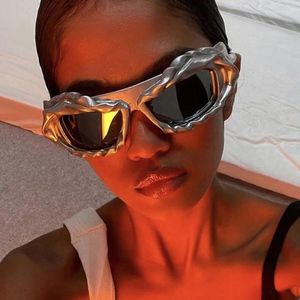 Sunglasses 2024 Steampunk Women Men Y2K Punk Fashion Twisted Sun Glasses Ladies Futuristic Shades Retro Eyewear