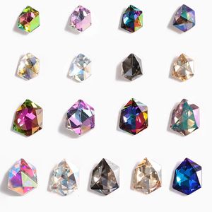 Stor nagel Art Deco Rhinestone Pointed Bottom Shaped Multi-Facettered Ice Cube K9 Glass Stone 3D Fashion Fingernail Diy Accessories 240202