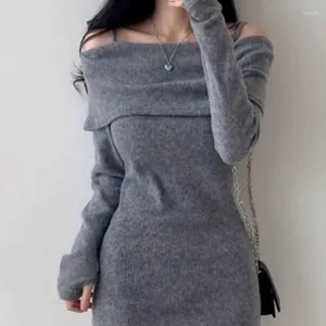 Abiti casual Una spalla piccante Ragazza fuori dal vestito da donna per l'autunno e l'inverno con una gonna di natiche pure e sensuali di base