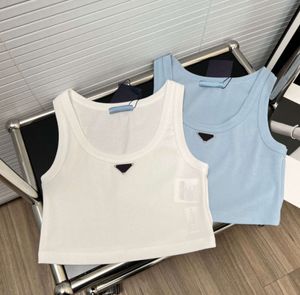 2024 Womens T-Shirt Triangle Badge Luxury Brand Cotton Round Neck Tshirts Women Sleeveless Fashion Designer Summer Cropped Tops Runway Quality Tees High quality4