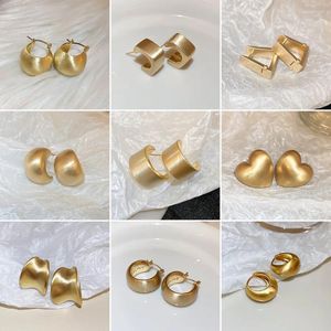 Kolczyki Dangle Ropuhov 2024 S925 Srebrna igła Miłość Geometryczna metal szczotkowany prosty projekt biżuterii dla kobiet