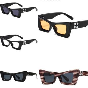 Frames Off Fashion Weiße Sonnenbrille Designer-Sonnenbrille Damen Herren Stil Quadratische Marke Sonnenbrille Pfeil x Rahmen Brillen Trend Sonnenbrille Helle Sportreisen Sonne QZN J2