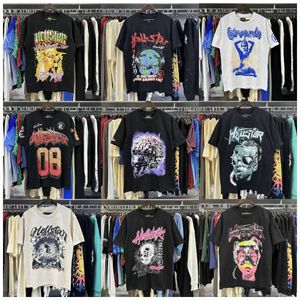 القمصان للرجال Hellstar Cotton T Shirt Fashion Black Men Women Grayer Cartoon Cartoon Graphic Punk Rock Tops Summer Street Streetwear Pz