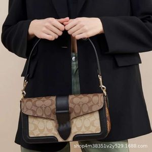 Georgie 27 kvinnors klassiska gamla blomma färgade vingud underarm enkel axel handhållen crossbody väska 2024 78% rabatt i butik grossist