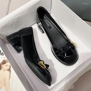 Dress Shoes Comfort Women Design Sandals Round Toe Patent Leather Tacones Mid Heel Shallow Zapatos Summer Elegant Lady Nude