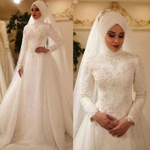Klasyczna liniowa sukienka weselna Wysokie kołnierz długie rękawy muzułmańskie sukienki ślubne koronkowe aplikacje Sieknięcie pociągu