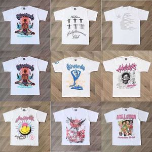 Hellstar Mens Camisetas de Alta Qualidade Camiseta Designer Camisas para Homens Roupas de Verão Moda Casais Algodão Tee Casual Mulheres Manga Curta Tees Branco Tshirt Designer666