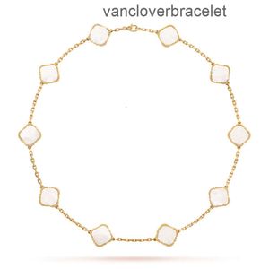 Designer Van Clover Necklace Cleef Four Leaf Clover Necklace 10 Motiv Diamond Necklace Van Clover Halsband smycken Kvinna Rose Gold Silver Plated Moissanite Jewelr