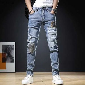 Mäns jeans högkvalitativa män smala passform tiggarstil denim pants street mode lappar blå jeans trendiga repor sexiga casual jeans byxor; YQ240205