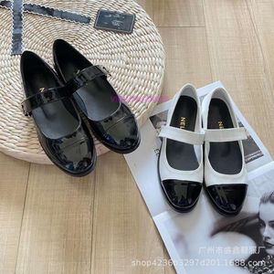 designer heels chaneles sandal patent leather Mary Jane womens shoes flat bottomed leather shoes with metal buckle color blocking strap shoes