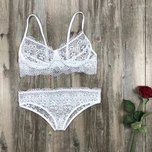 Bras Sets 2024 Sexy Eyelash Lace Bra Set Ladies Bralette Push Up Lingerie Briefs Women Deep V Cross Back Transparent G-string