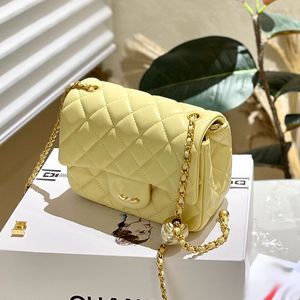 Woc Designer Women Shoulder Bag 17c Leather Diamond-Patterned Gold Hardware Metallic Clasp Luxury Handbag Press Gold Ball Matelasse Chain Crossbody Bag Makeup Bags