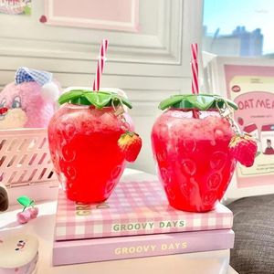 물병 500ml 딸기 짚 병 귀여운 여름 휴대용 플라스틱 컵 만화 kawaii 여자 학생 아이들 마시는 주스