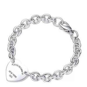 Modedesigner Heart Armband för Women Man S925 Sterling Silver Heart Love Pendant O-Shaped Chain High Quality Luxury Brand Jewelry Girl Gift