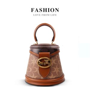Hong Kong IT Live Streaming Light Luxury Niche Bucket Carrying Crossbody for Autumn and Winter Women's Bag 2024 78% Off Store wholesale