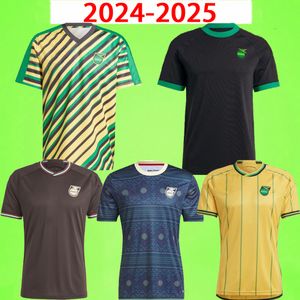 2024 Jamaika-Fußballtrikots 2023 2025 Heim-Auswärts-Retro-Fußballtrikot EARLE WHITMORE DAWES SINCLAIR ANTONIO NICHOLSON Trainingsanzug-Uniformen 23 24 25 Pre-Match-T-Shirt