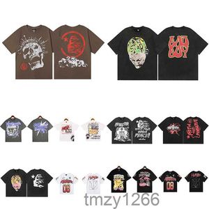 T-shirt Hellstar T-Shirts Erkek ve Kadın Tasarımcısı Kısa Kollu Moda Baskı Eşsiz Desen Tasarım Tarzı Hip Hop W6CD