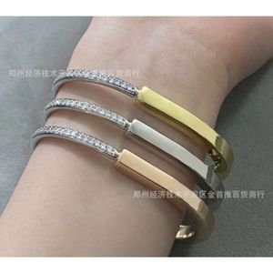 Designer Tiffanybead Necklace Jewelry T Home Lock Armband Ny ins högkvalitativ kedja Silverhuvud