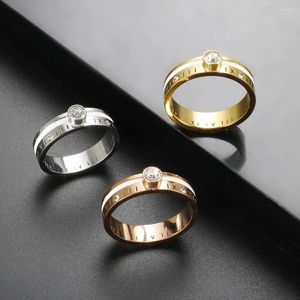 Klaster Pierścienie klasyczne rzymskie cyfry Enamel Pierścień dla kobiet mężczyzn Kryształowy palec ze stali nierdzewnej 18 K Gold Plated Bride Wedding Biżuteria