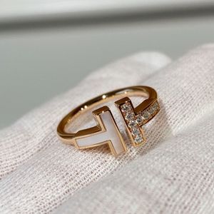 Högkvalitativ märke lyxdesigner Diamond Ring Den nya dubbla formade öppningen 925 Sterling Silver Band Fashion Woman Fashion Jewelry Rings Present Box