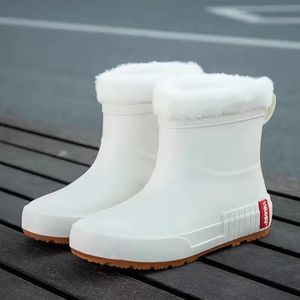 Kvinnor Rain Boots Slip-On High Quality Water Boots Waterproof Shoes Womens Rubber Rainboot Garden Galoshes Non-Slip Boots 240125