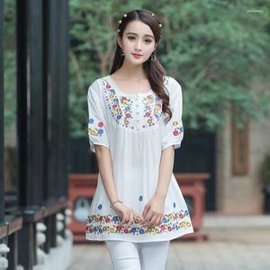Women's Blouses 2024 Summer Vintage Female Ethnic Mexican Embroidery Retro Floral Loose Tops Boho Hippie Cotton Batwing Women Blouse Blusa