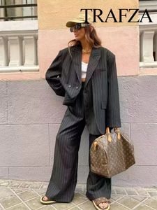 Trafza Women Fashion Oversize Cart Ruit Office Blazer Kurtki wierzchołkowe Sprężyna Elegancka Elegancka Blazer Outfits Kurtka 240127