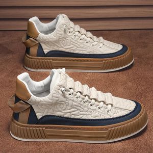 Mężczyźni Chunky Sneakers Fashion Light Non-Slip Luksusowy marka Męskie Sneakers Designer Męski Buty Casual Board Mans Vulcanize Shoe 240125