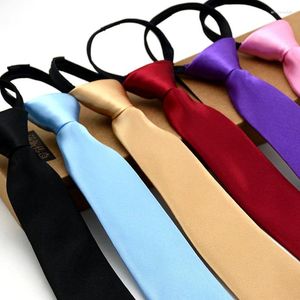 Bow Ties 1 Parça Ön Bağlı Parlak Öğrenciler Fermuarı Kadınlar Erkek Kızlar İnce Dar Erkekler Kravat Katı Kırmızı Siyah Donanma 5cm Sıska