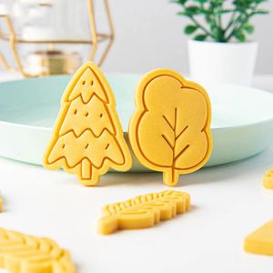 Bakningsverktyg Cartoon Christmas Tree Cookie Mold Creative Plant Mini Press Fondant Cutter Autumn Leaf Mönster Biscuit DIY