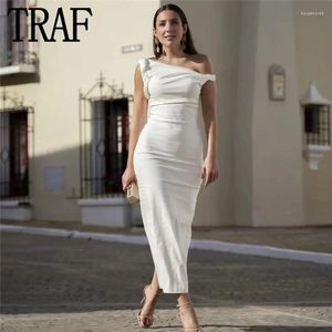 Casual Dresses Traf Asymmetric Long For Women 2024 Ärmlös vit klänning Midi Chic och Elegant Woman Summer Party