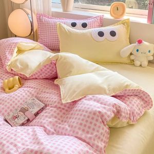 INSピンクの寝具セットフィラーなしかわいい目ツインクイーンサイズボーイズガールズ羽毛布団カバーフラットシート枕カバーホームソフトベッドリネン240131