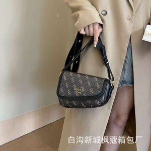 GS Guess Home Women's Hot Selling Old Flower Saddle Crossbody Small Crowd Hebei Baigou Bag 2024 78% Off Store wholesale