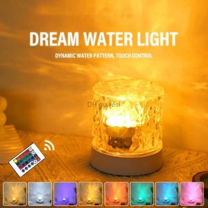 Nattljus LED Vatten Rippel nattljus USB Roterande projektion Kristalllampa RGB Dimble Home Decoration 16 Färggåvor YQ240207