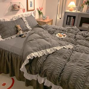 Pink Ruffled Seersucker Duvet Cover Set 34pcs Soft Lightweight Down Alternative Grey Bedding with Bed Skirt and Pillowcases y240131