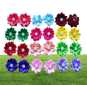 Abbigliamento per cani 100 pezzi Fiocchi per peli di animali Elastici Petalo Fiori con perle Accessori per toelettatura Prodotto6207579