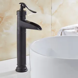 Rubinetti per lavandino del bagno Rubinetto per lavabo placcato nero antico a cascata e tipo con supporto a maniglia singola fredda