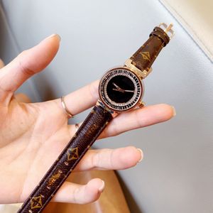 2024 New Womens Watch 미네랄 유리 석영 운동 송아지 가죽 밴드 울트라 얇은 시계 및 가벼운 질감