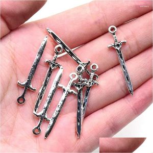 Charms 10st antik svärd dolk zinklegering gotisk punkkniv örhänge armband halsband hänge tillbehör diy smycken gör drop del dhhqe