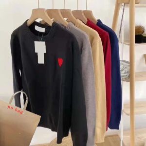 Men's Sweaters New Fashion Designer Women Knitted Classic Love Heart-shaped Sweater Spring Top Tees Men Simple Pullover