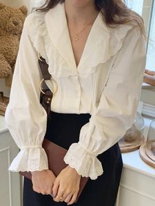 Women's Blouses Fashion Elegant Autunm White Doll Blouse Spring Women V-Neck Sweet Shirt Blusas Flare Sleeve Korean Style Lady Vintage Top